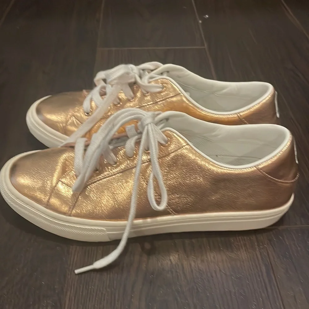 Rose Gold Marc Jacobs Sneakers- Only worn once! - Picture 8 of 8